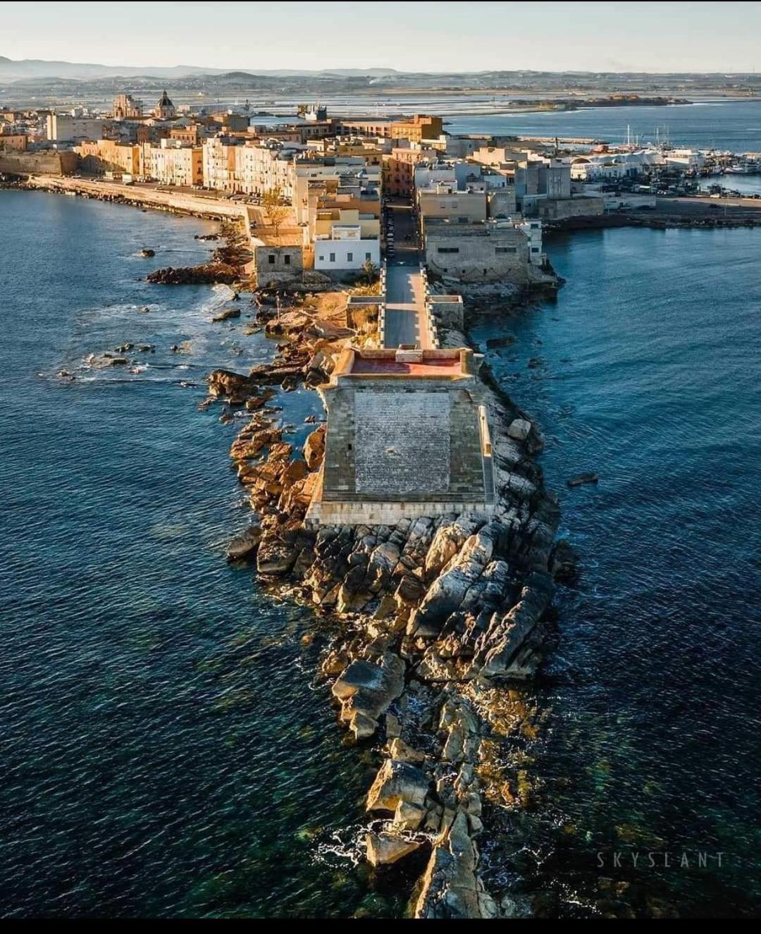 Vespri Love Trapani Kültér fotó